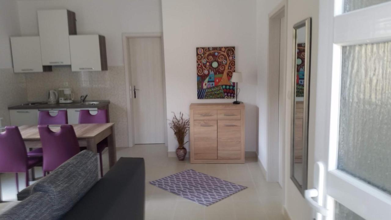 Apartments Antica Rab Town Exterior photo