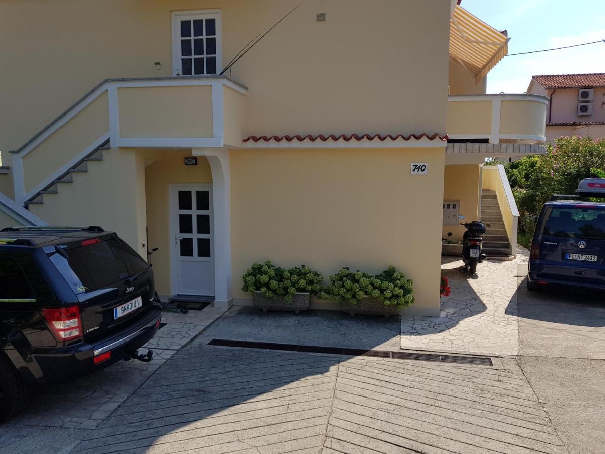 Apartments Antica Rab Town Exterior photo